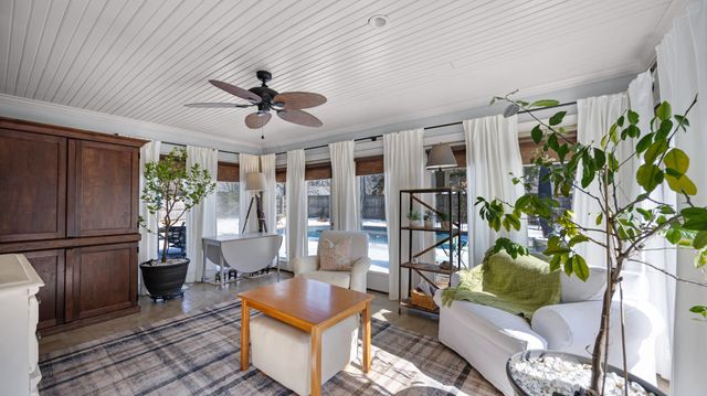 2164 WILDERNESS CV, Germantown, TN 38139