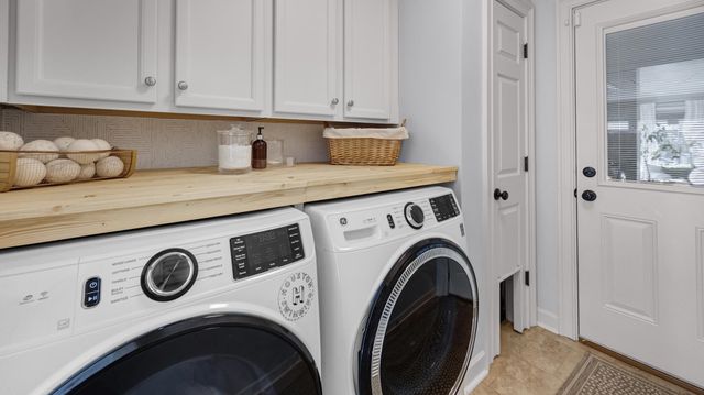 2164 WILDERNESS CV, Germantown, TN 38139