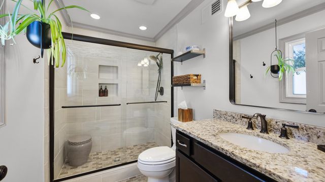 2164 WILDERNESS CV, Germantown, TN 38139