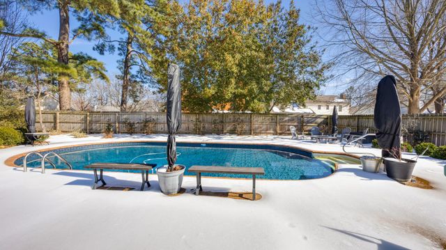 2164 WILDERNESS CV, Germantown, TN 38139