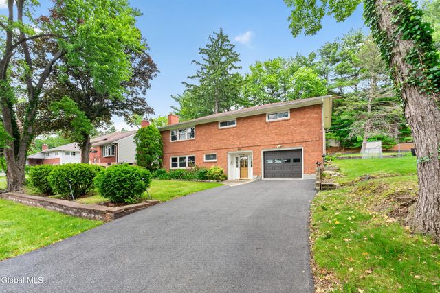 1082 Cornelius Avenue, Niskayuna, NY 12309