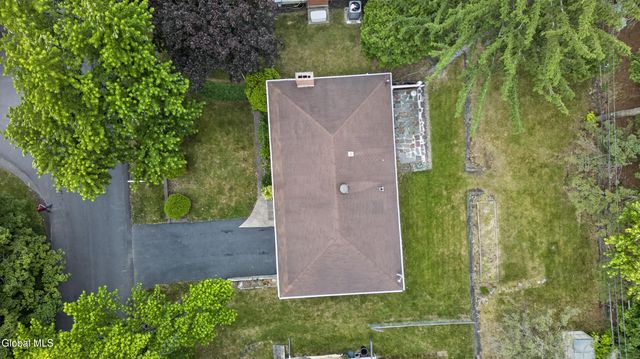 1082 Cornelius Avenue, Niskayuna, NY 12309