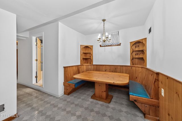 1082 Cornelius Avenue, Niskayuna, NY 12309
