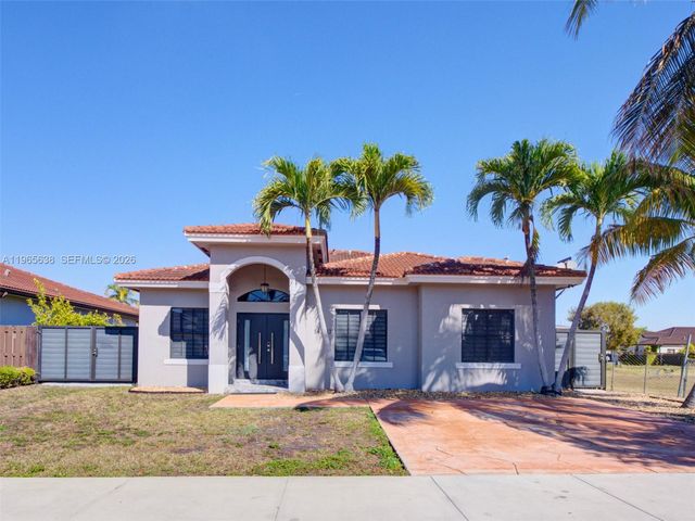 14833 SW 35th Ln, Miami, FL 33185