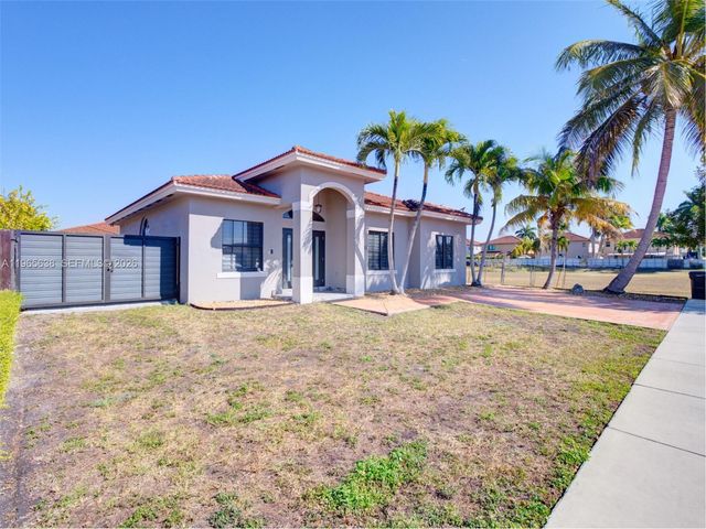 14833 SW 35th Ln, Miami, FL 33185