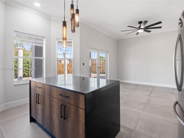 14833 SW 35th Ln, Miami, FL 33185