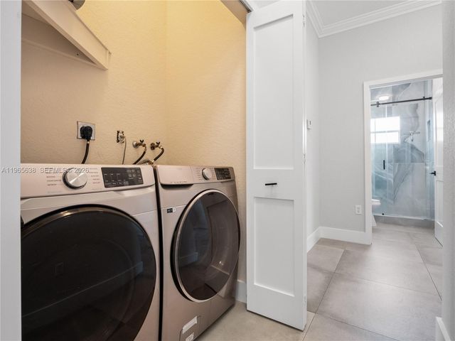 14833 SW 35th Ln, Miami, FL 33185