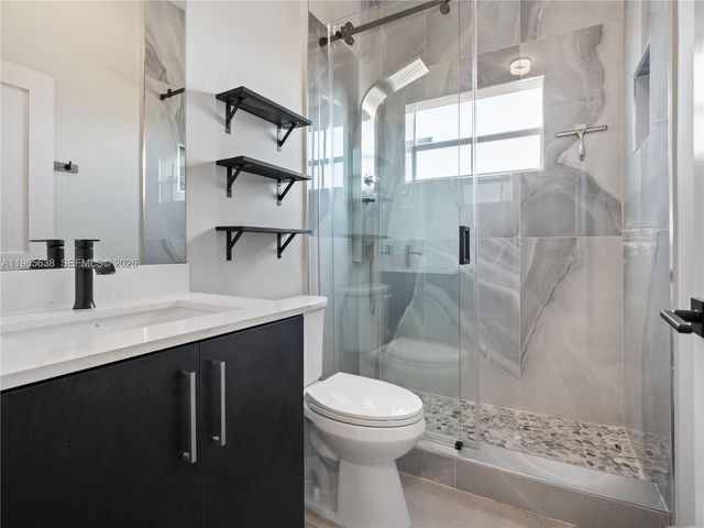 14833 SW 35th Ln, Miami, FL 33185