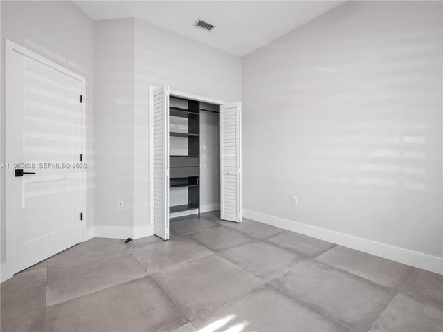 14833 SW 35th Ln, Miami, FL 33185