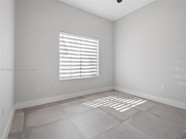 14833 SW 35th Ln, Miami, FL 33185