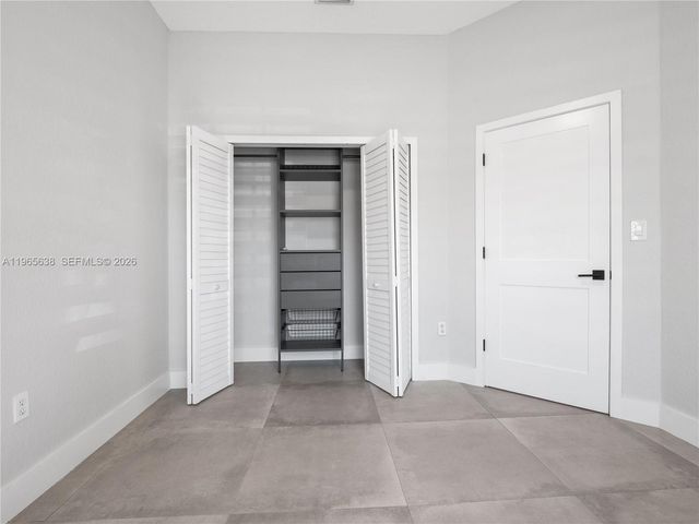 14833 SW 35th Ln, Miami, FL 33185