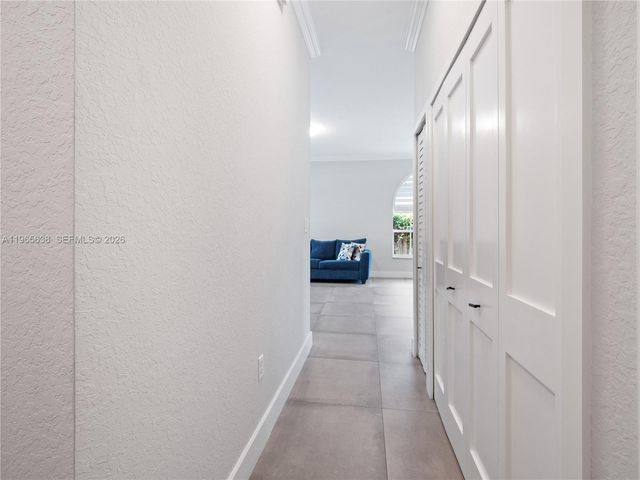 14833 SW 35th Ln, Miami, FL 33185