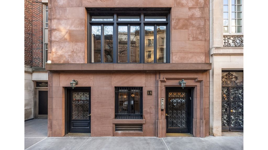 18 E 62ND Street, New York City, NY 10065