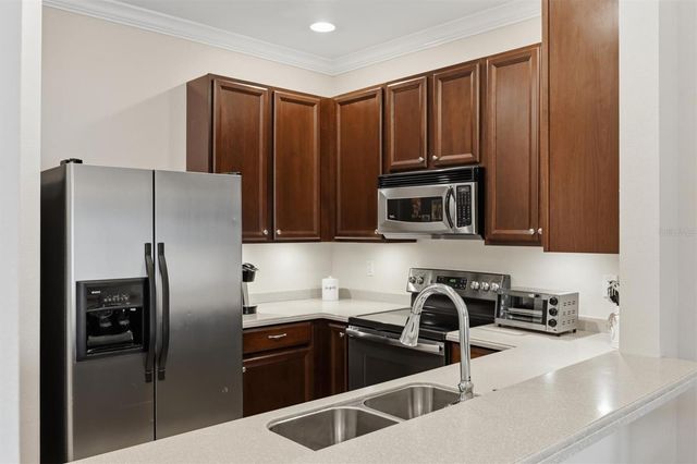3582 PARKRIDGE CIRCLE 29-106, Sarasota, FL 34243