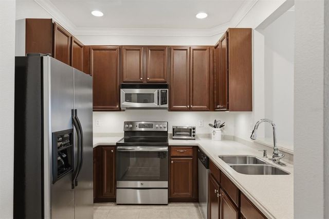 3582 PARKRIDGE CIRCLE 29-106, Sarasota, FL 34243