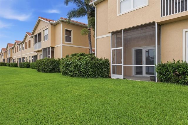 3582 PARKRIDGE CIRCLE 29-106, Sarasota, FL 34243