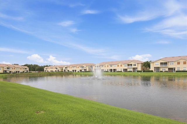 3582 PARKRIDGE CIRCLE 29-106, Sarasota, FL 34243
