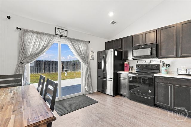 102 Dasher Drive, Springfield, GA 31329