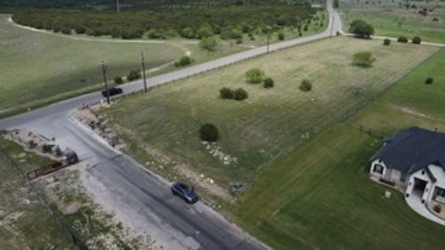 2001 Eagles Ridge Drive, Weatherford, TX 76087