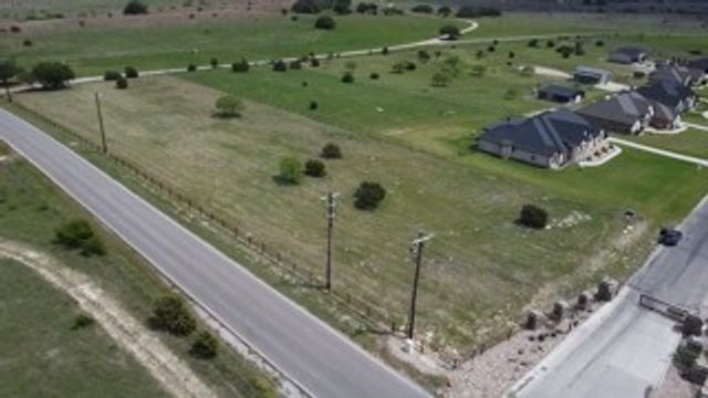 2001 Eagles Ridge Drive, Weatherford, TX 76087