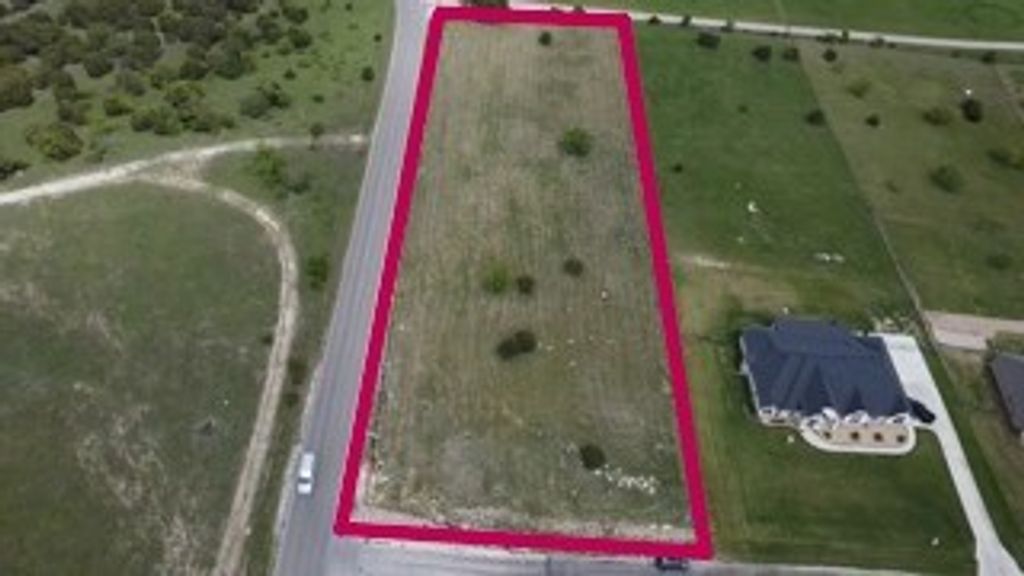 2001 Eagles Ridge Drive, Weatherford, TX 76087