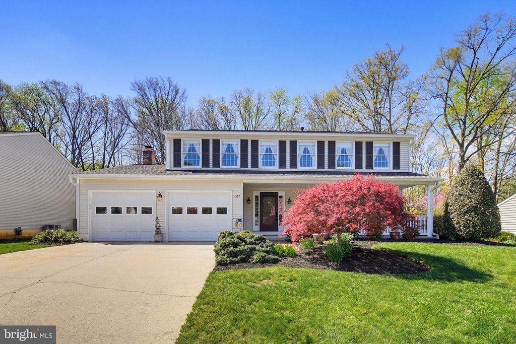 Image 2 of property listing at 1017 WINDMILL LN, Silver Spring, MD 20905