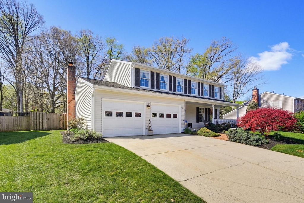 Image 4 of property listing at 1017 WINDMILL LN, Silver Spring, MD 20905