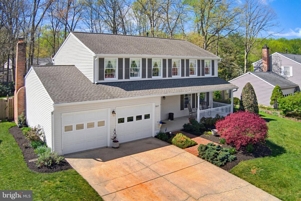 Image 5 of property listing at 1017 WINDMILL LN, Silver Spring, MD 20905