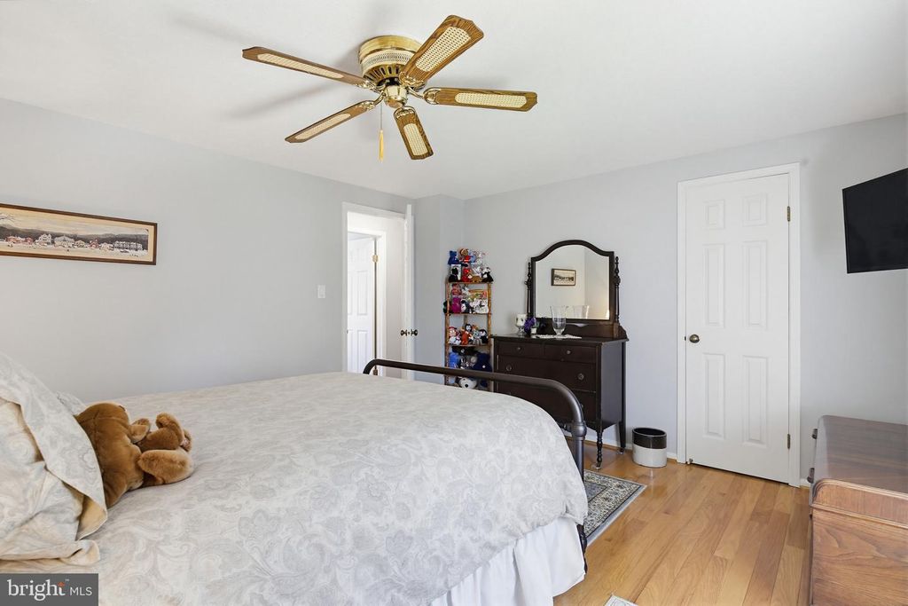 Image 30 of property listing at 1017 WINDMILL LN, Silver Spring, MD 20905