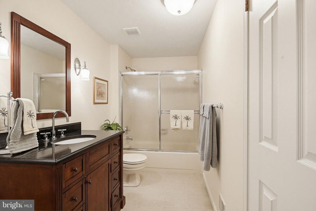 Image 32 of property listing at 1017 WINDMILL LN, Silver Spring, MD 20905