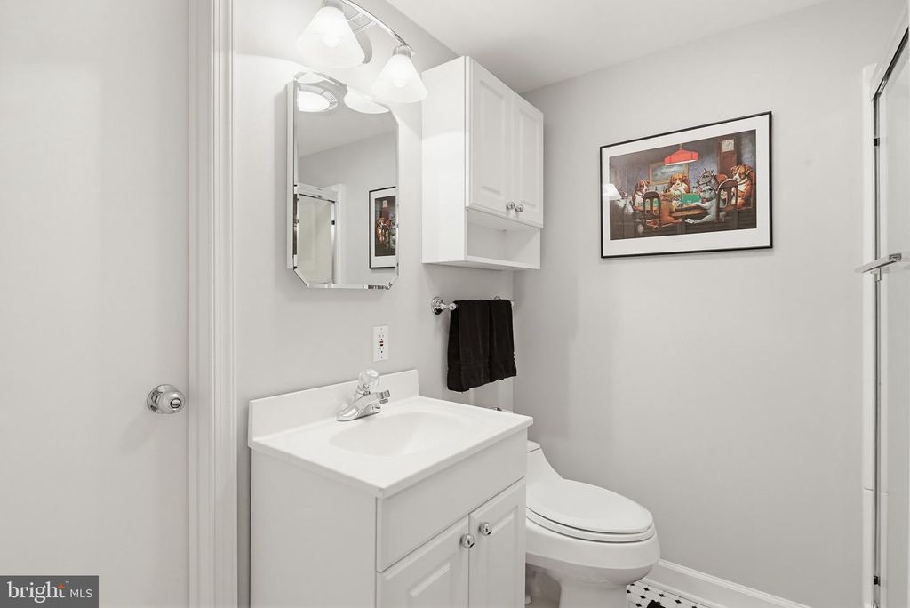 Image 37 of property listing at 1017 WINDMILL LN, Silver Spring, MD 20905