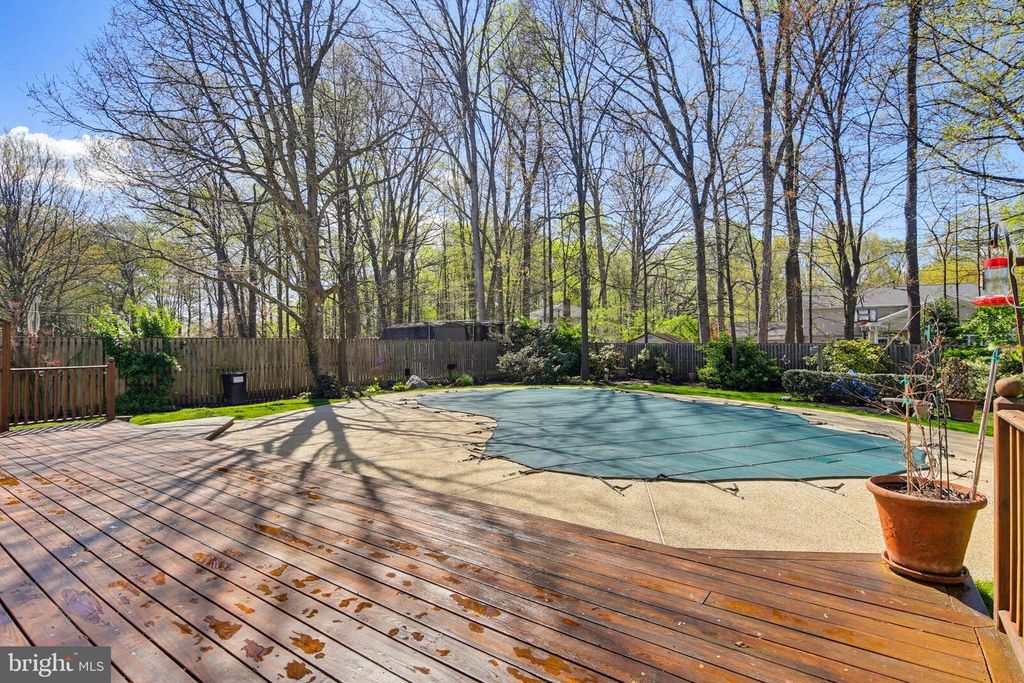 Image 41 of property listing at 1017 WINDMILL LN, Silver Spring, MD 20905