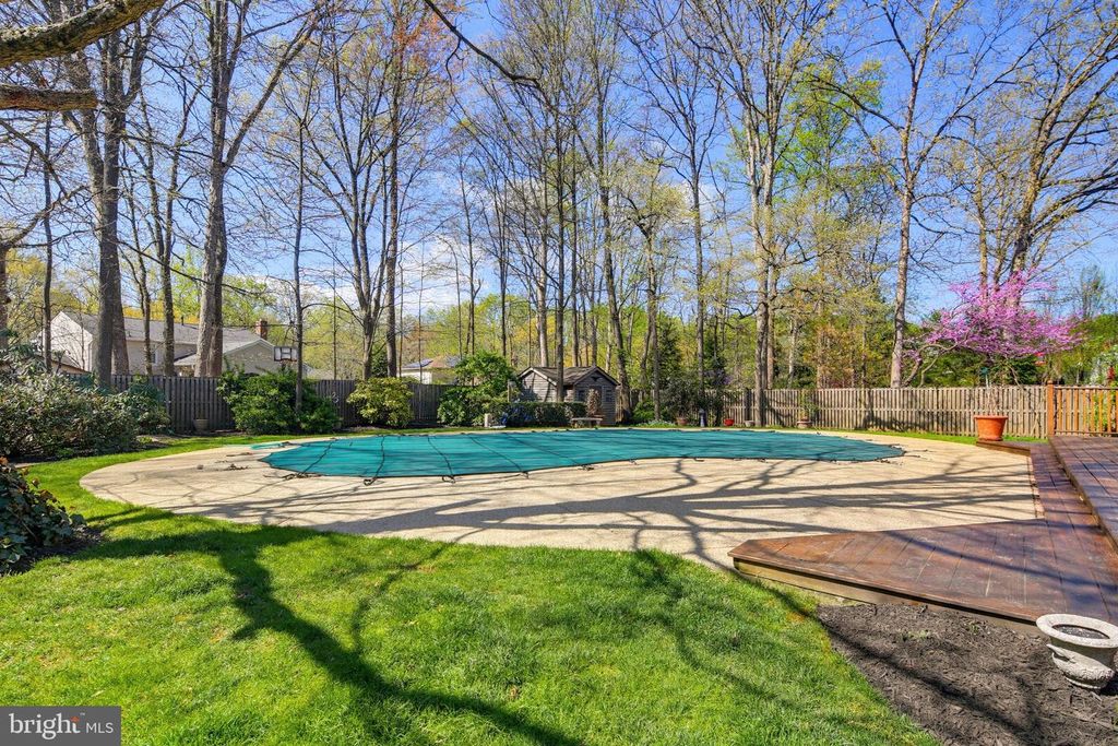 Image 42 of property listing at 1017 WINDMILL LN, Silver Spring, MD 20905