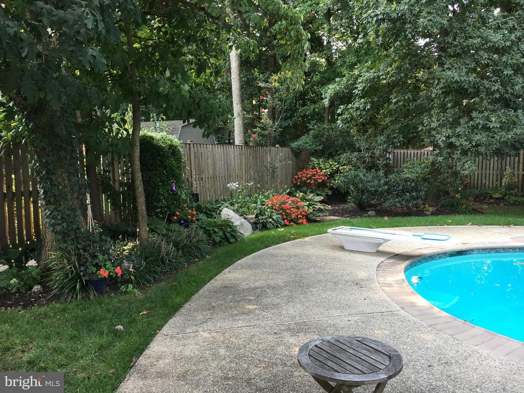 Image 50 of property listing at 1017 WINDMILL LN, Silver Spring, MD 20905