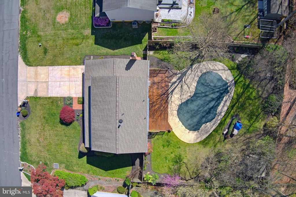 Image 55 of property listing at 1017 WINDMILL LN, Silver Spring, MD 20905