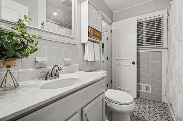 2727 Hampshire Road, Ann Arbor, MI 48104