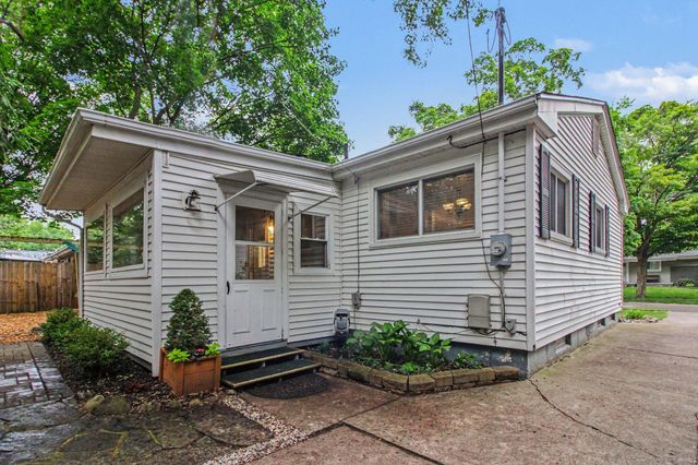 2727 Hampshire Road, Ann Arbor, MI 48104