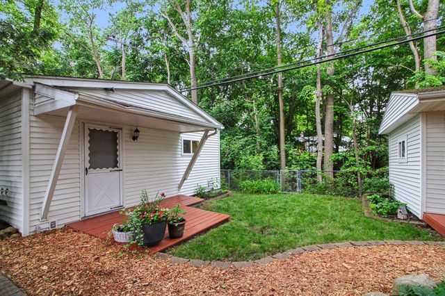 2727 Hampshire Road, Ann Arbor, MI 48104