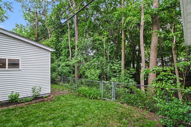 2727 Hampshire Road, Ann Arbor, MI 48104