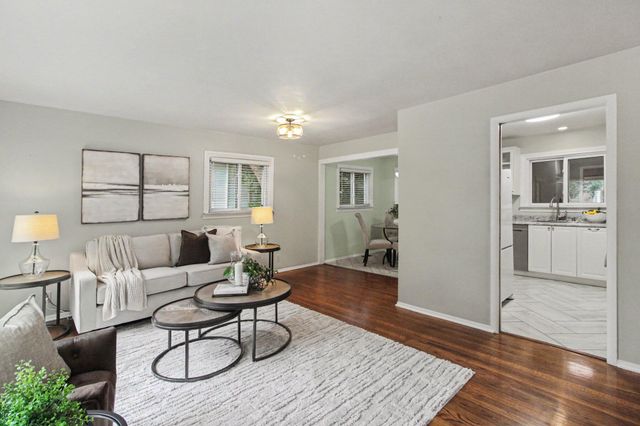 2727 Hampshire Road, Ann Arbor, MI 48104