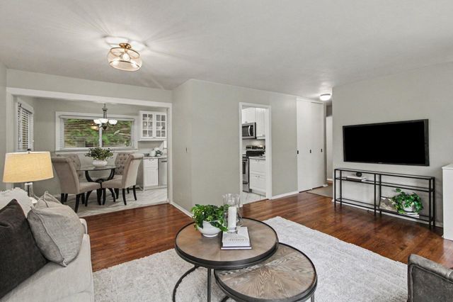 2727 Hampshire Road, Ann Arbor, MI 48104
