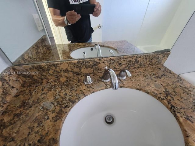 1545 Lake Crystal Drive H, West Palm Beach, FL 33411