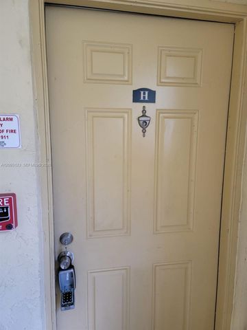 1545 Lake Crystal Drive H, West Palm Beach, FL 33411