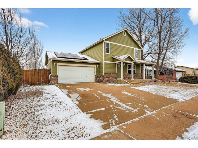1842 Ance St, Strasburg, CO 80136
