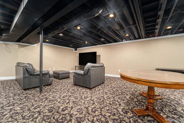 42415 Colorado Drive, Clinton Charter Township, MI 48036