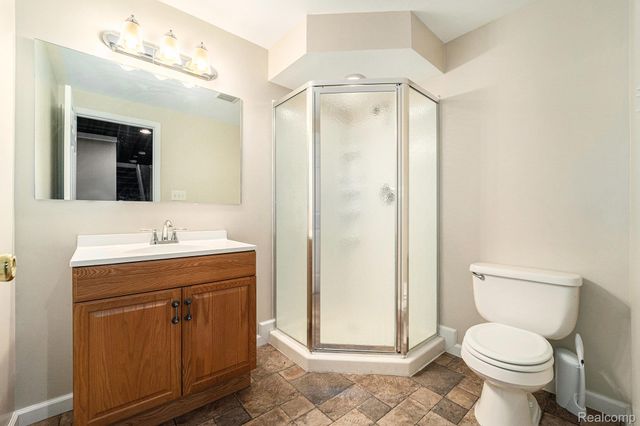 42415 Colorado Drive, Clinton Charter Township, MI 48036