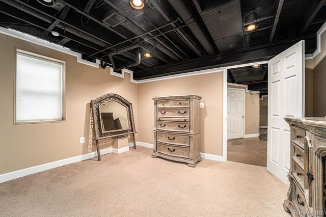 42415 Colorado Drive, Clinton Charter Township, MI 48036