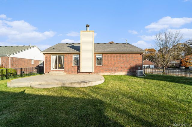 42415 Colorado Drive, Clinton Charter Township, MI 48036