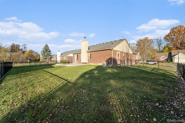 42415 Colorado Drive, Clinton Charter Township, MI 48036