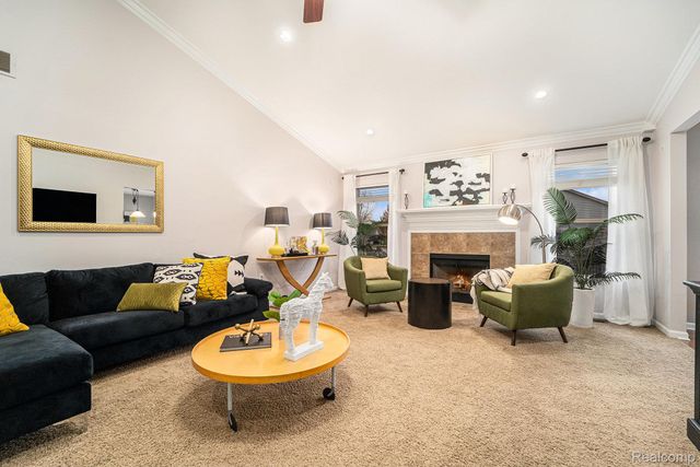 42415 Colorado Drive, Clinton Charter Township, MI 48036